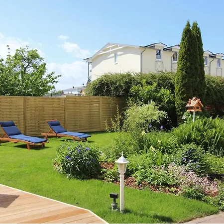 F-1093 Elise 02 Veranda, Gartennutzung * Goehren (Ruegen)